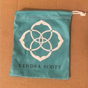 Kendra Scott dust bag
